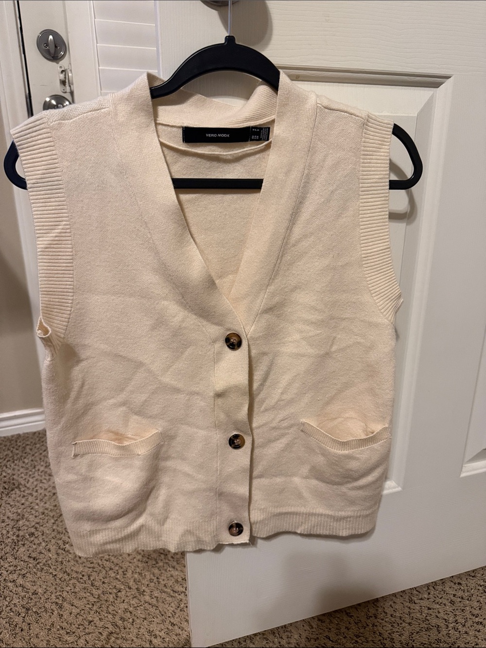 Vero Moda Soft Cream Button-Front Knit Vest